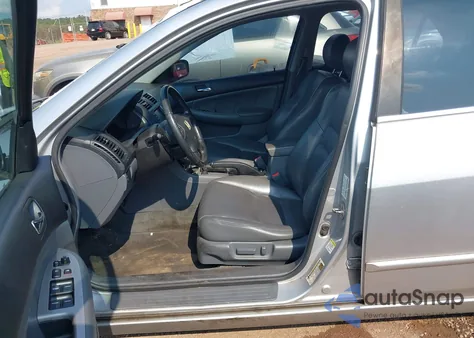 2006 Honda Accord 2.4 Ex z USA, uszkodzony, nr VIN 1HGCM56726A143524